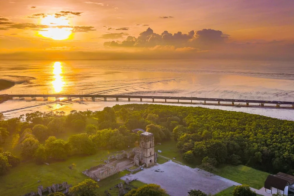 large-PanamaViejoArcheologicalSite_Panamacity_7